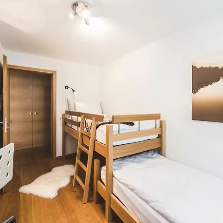 Haus Cresta Apartment *